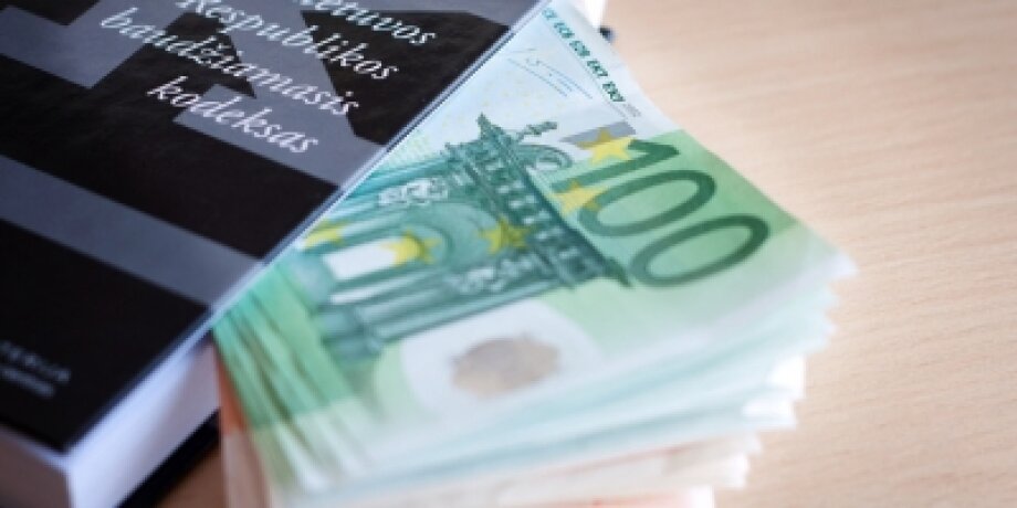 Teismai jau priėmė sprendimus dėl 18 įtariamųjų suėmimo