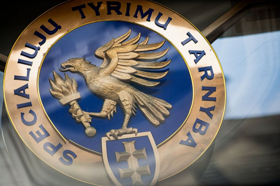 Buvęs Raseinių rajono savivaldybės administracijos direktorius ir trys verslininkai pravers...