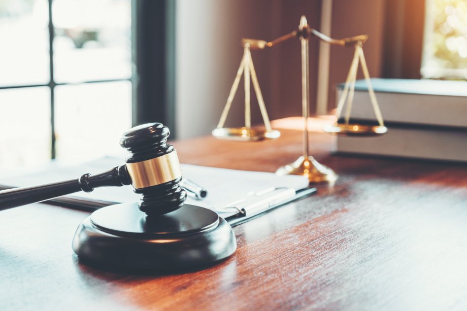 Apeliacinis teismas už prekybą poveikiu paliko galioti beveik 34 tūkst. Eur baudų