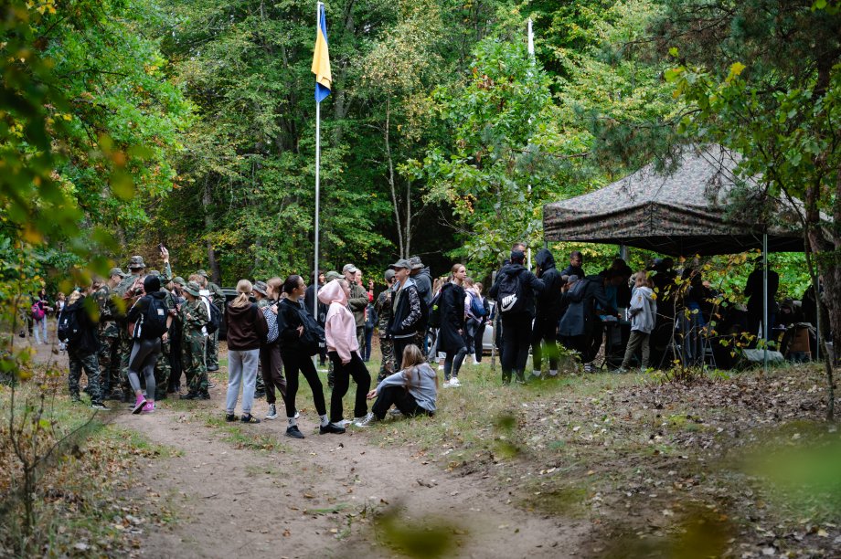 „Kiek toli gali eiti skaidrumas?“ – pirmajame STT ir Lietuvos šaulių sąjungos žygyje susirinko...