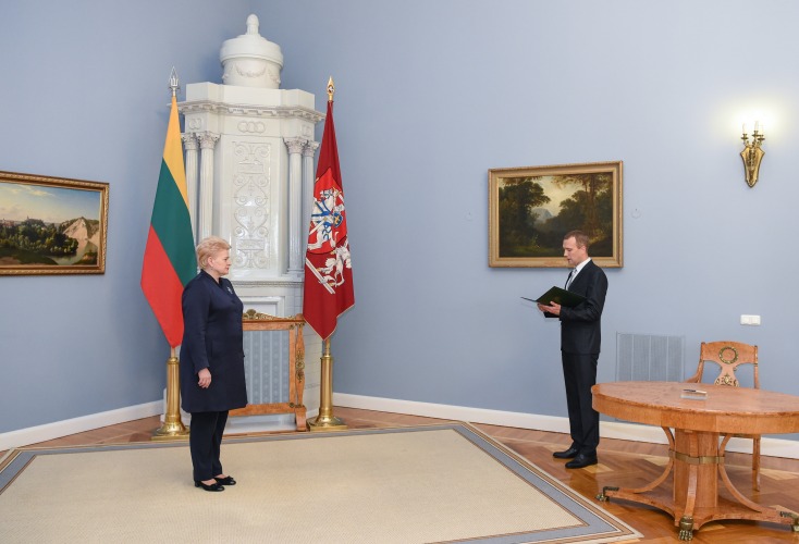 Egidijus Radzevičius prisiekė prezidentūroje Egidijus Radzevičius prisiekė prezidentūroje