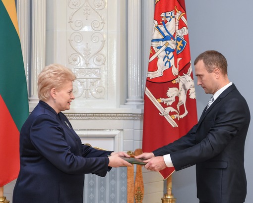 Egidijus Radzevičius prisiekė prezidentūroje Egidijus Radzevičius prisiekė prezidentūroje