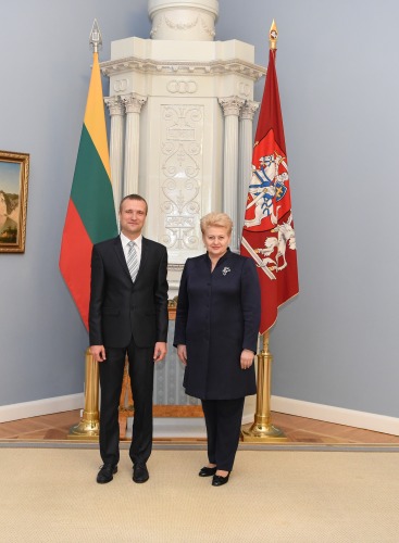 Egidijus Radzevičius prisiekė prezidentūroje Egidijus Radzevičius prisiekė prezidentūroje